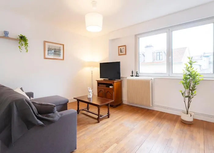 Des Cousines Lana 4 Personnes Apartment *